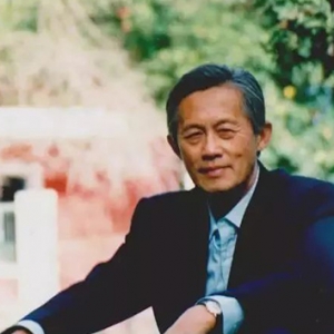 精通多国语言，他是中国将马术与畜牧相结合的第一人