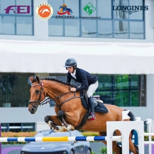 姜志祥于FEI CSI2*广德国际马术场地障碍赛1.45M级别大奖赛夺冠