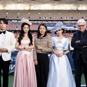 璀璨星光闪耀鸟巢，精准时计见证腾跃时刻