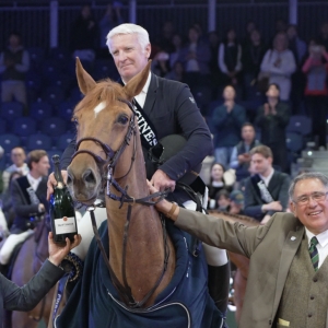 浪琴香港国际马术盛典落幕，罗杰·伊夫·博斯特问鼎浪琴大奖赛 ...