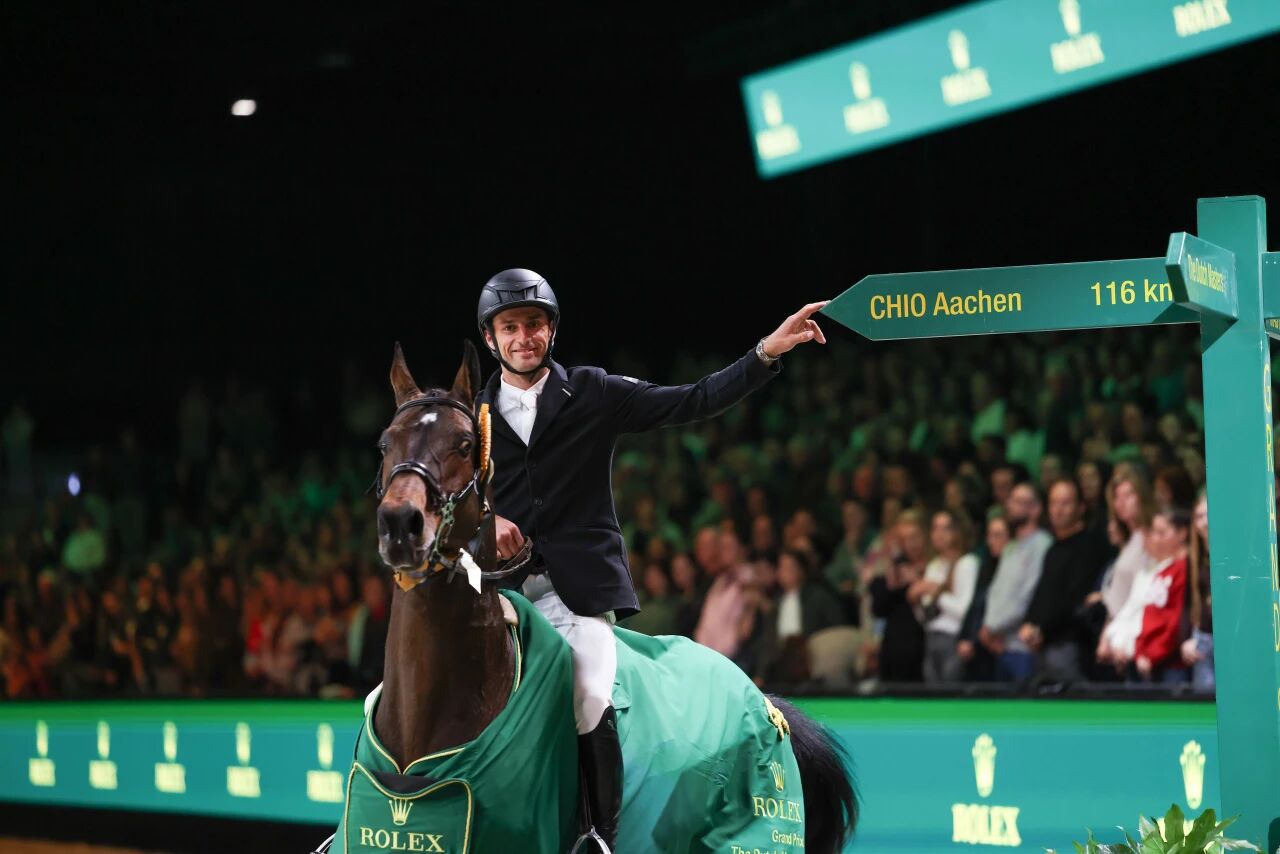 对的路线对的时机：理查德·沃格尔问鼎荷兰马术大师赛劳力士大奖赛 ...